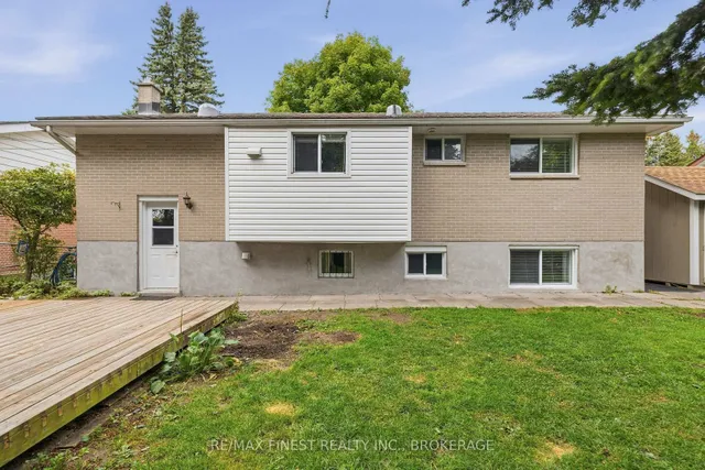 366 Roosevelt Dr, Kingston 4