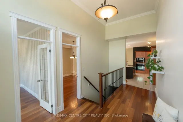 19 Hamilton St, North Middlesex 5