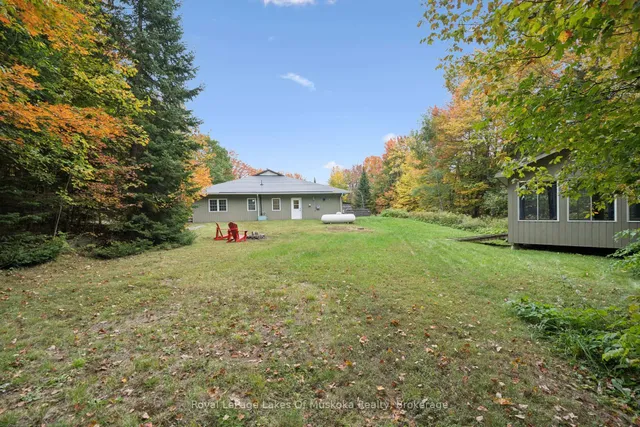1181 Lone Pine Dr, Bracebridge 2