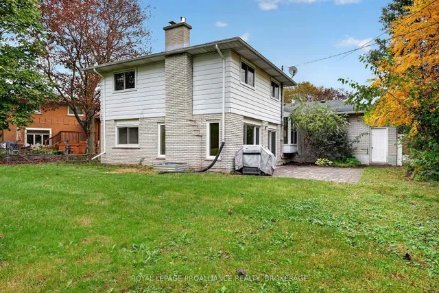 383 Bernice Dr, Kingston 5