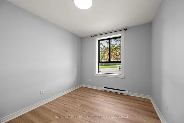 17 Eldon Hall Pl #112, Kingston 5
