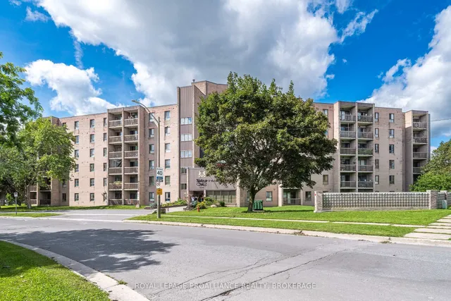 17 Eldon Hall Pl #112, Kingston 2