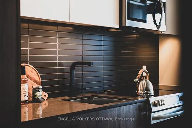 10 James St #709, Ottawa 5