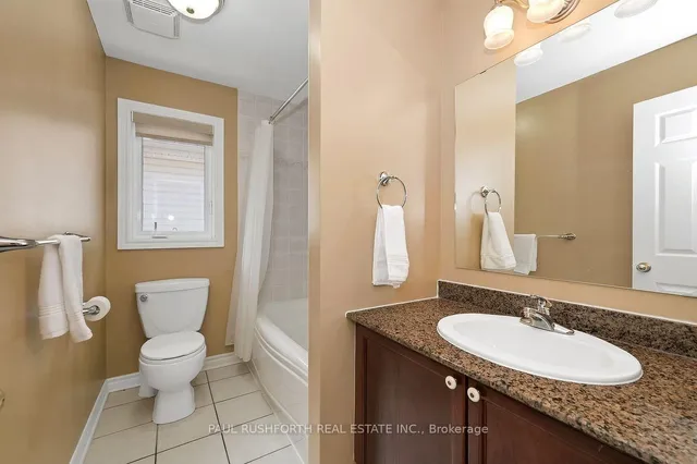 1025 Valin St, Ottawa 5