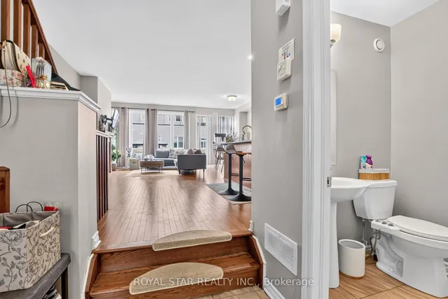 105 Eric Maloney Way, Ottawa 5