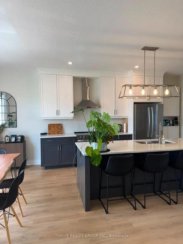 2305 Callingham Dr, London North 4