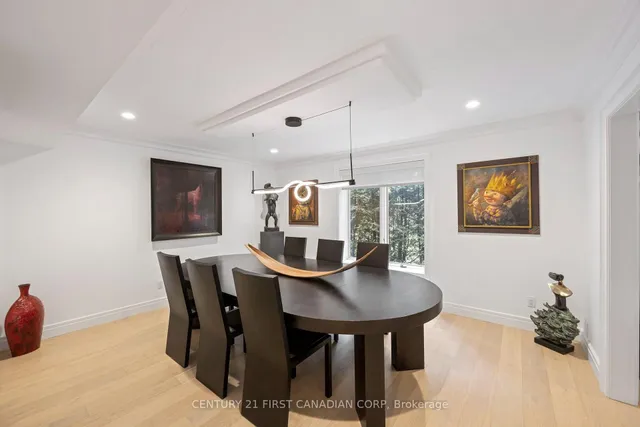 86 TOBIN Crt, London South 2