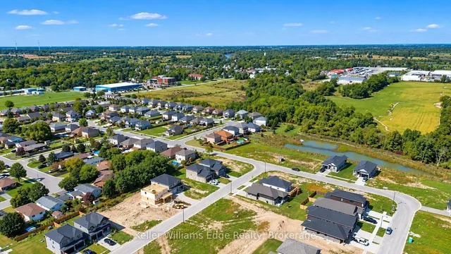85 Pike Creek Dr, Haldimand 3