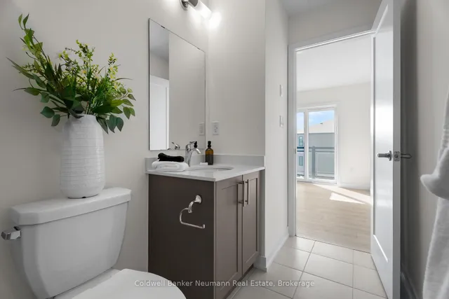940 St David St #51, Centre Wellington 2