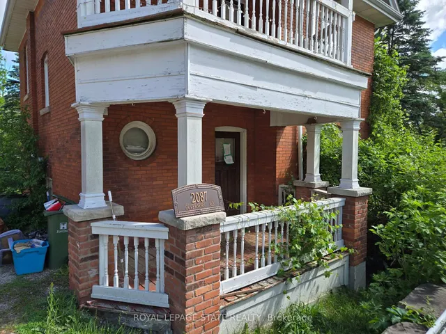 2087 Governors Rd, Hamilton 4