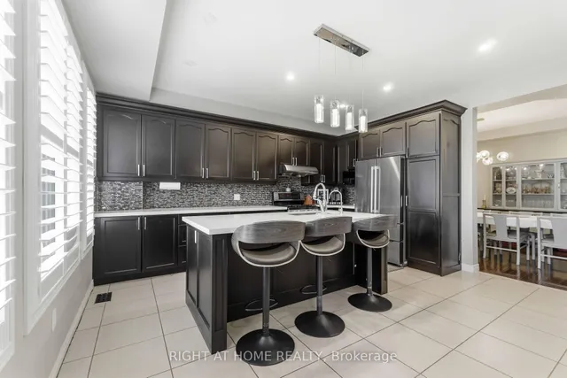 212 Chartwell Circ, Hamilton 4