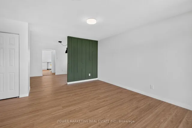 2654 Conn St, Ottawa 5