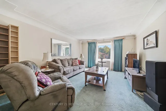 138 West 23rd St, Hamilton 4