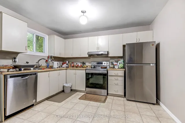 455 Springbank Ave #37, Woodstock 3