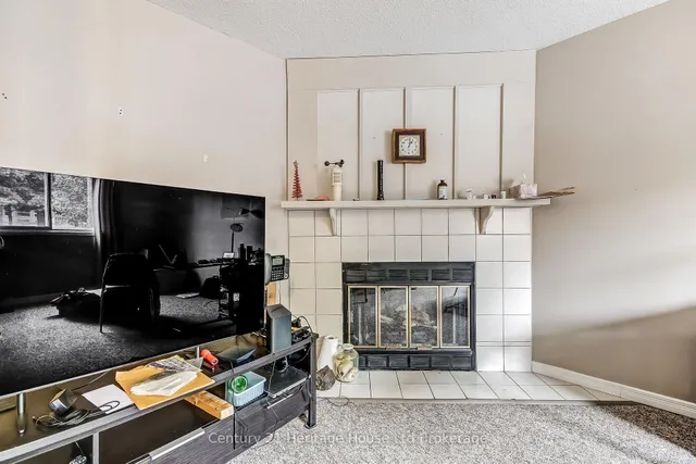 455 Springbank Ave #37, Woodstock 2