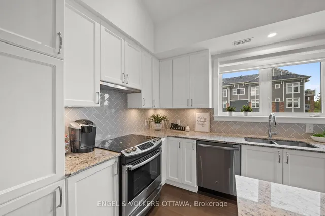 244 Mullin Private, Ottawa 3