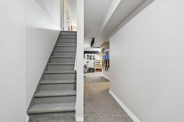 298D Bluevale St, Waterloo 3