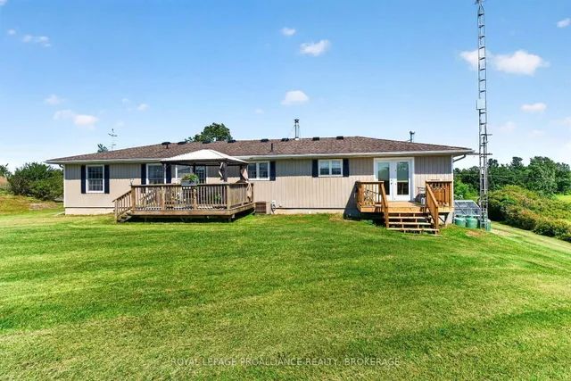 2270 Hitchcock Rd, Wolfe Island 2