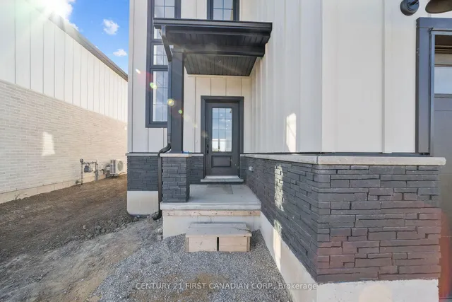 132 Addison Ave, Lucan Biddulph 2