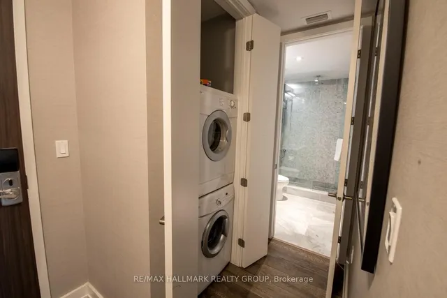 111 Champagne Ave #210, Ottawa 4