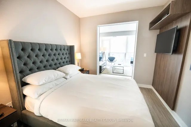 111 Champagne Ave #611, Ottawa 2