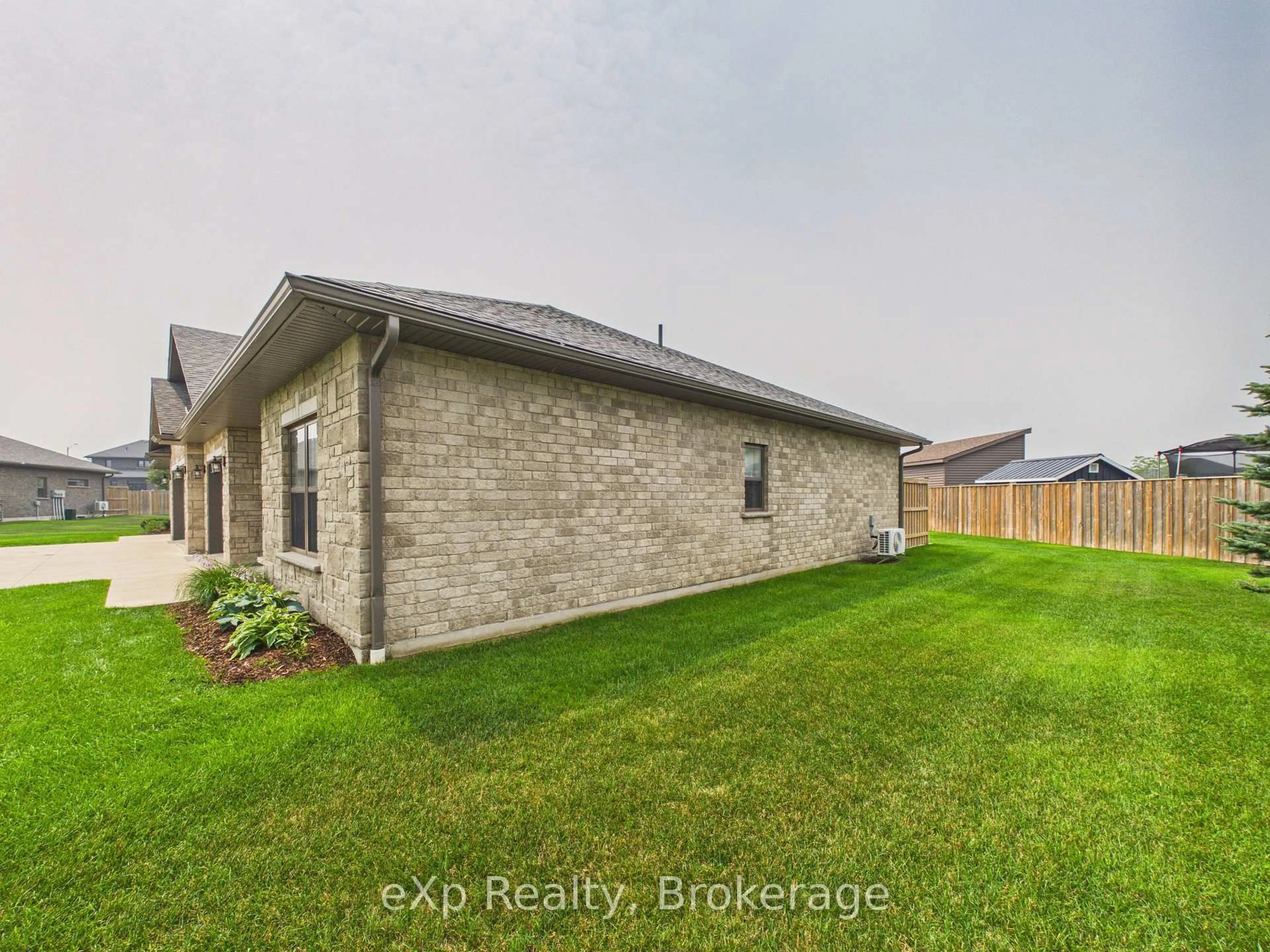 trreb/IMG-X13856702_aecfaa26-d337-48a4-bc05-d3d9870ace7e-l.jpg