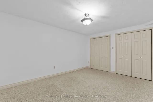 1203 ROYAL Dr, Peterborough 2