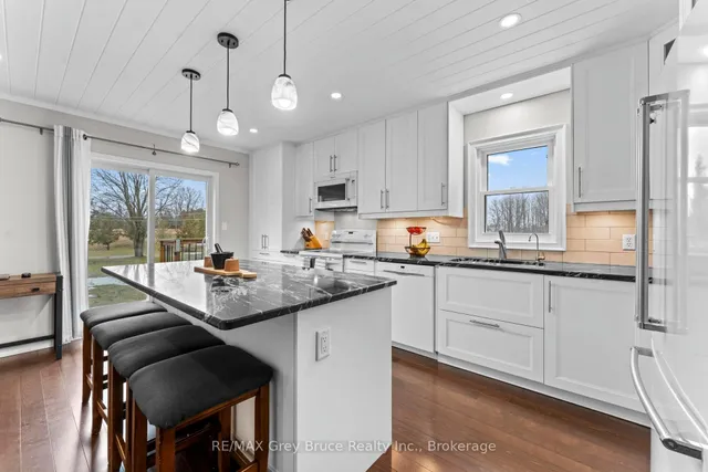 112 Mary Ave, Georgian Bluffs 5