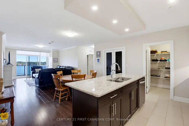260 Villagewalk Blvd #507, London North 3