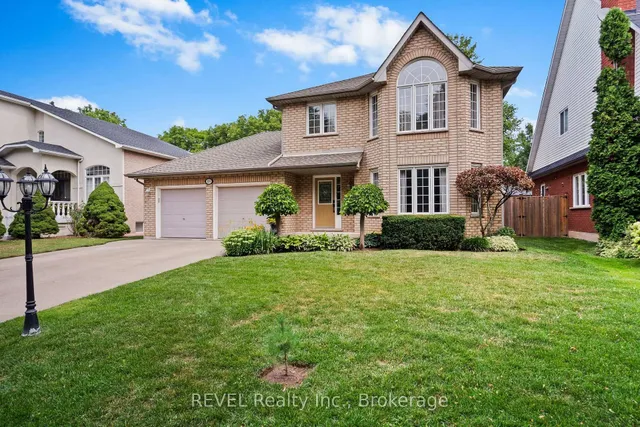 98 Debora Dr, Grimsby 2