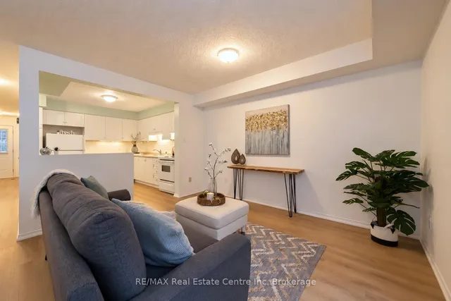 240 LONDON Rd #71, Guelph 2