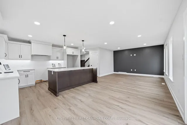 5 Doerr Crt, North Middlesex 2