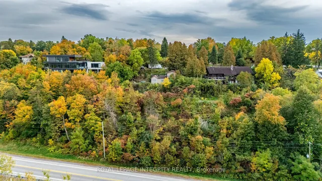 1587 LILAC Lane, Ottawa 3