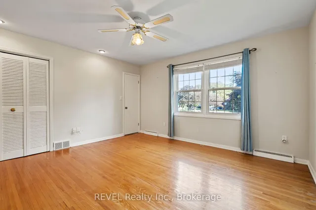 3839 Potter Hts, Niagara Falls 2