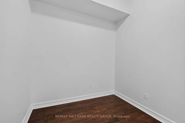 200 Besserer St #1209, Ottawa 2