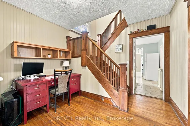 27 Christmas St, Port Colborne 3