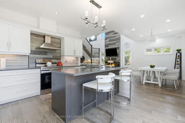 16 Olde School Crt, St. Catharines 5