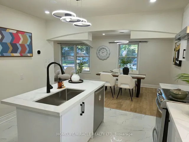 23 Alayne Cres, London South 3