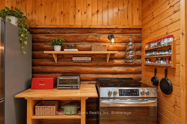 14 60 Highway, South Algonquin 3