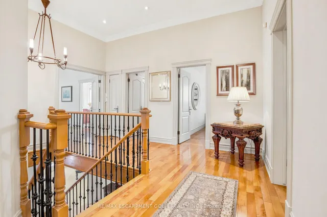 1863 Shaver Rd, Hamilton 3