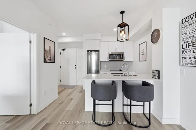 600 North Service Rd #301, Hamilton 5