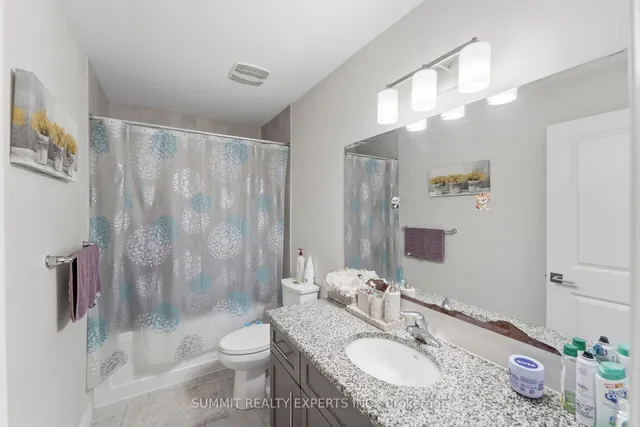 935 Chapel Hill Crt, Kitchener 4