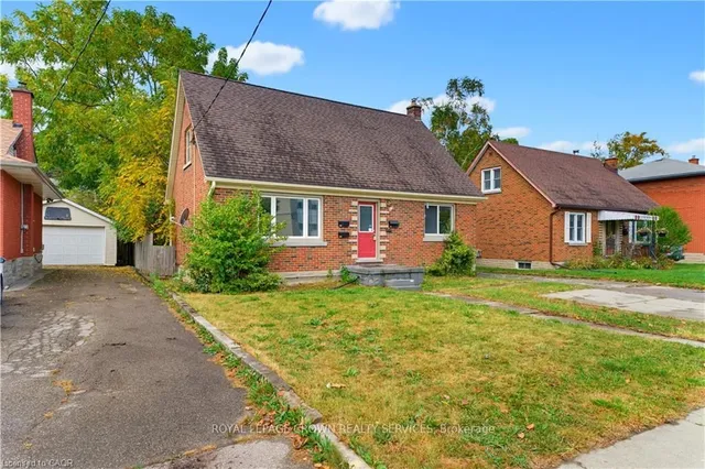 25 Meinzinger Ave, Kitchener 2