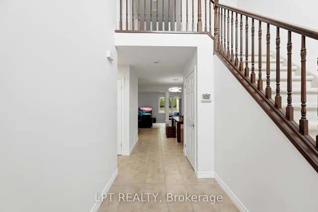 903 Bradshaw Cres, London North 5