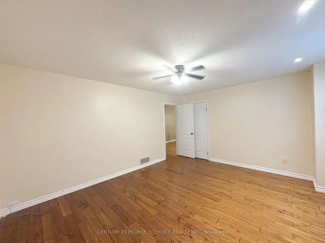 8 Sunbeam Dr, Hamilton 5