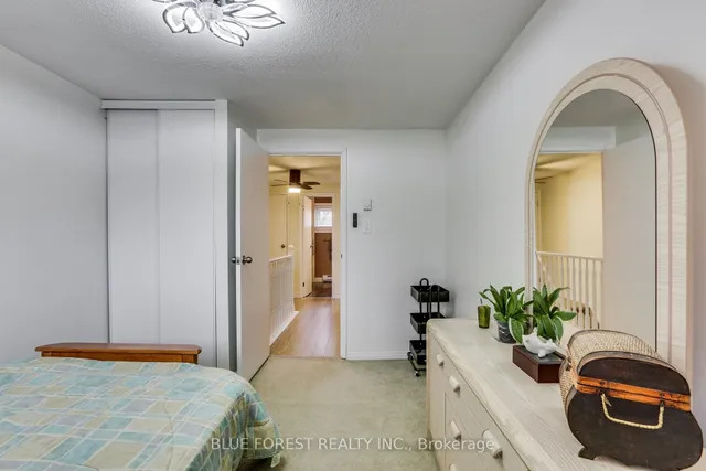 166 Southdale Rd #54, London South 3