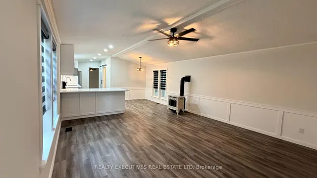 10146 County 43 Rd #11, North Dundas 4