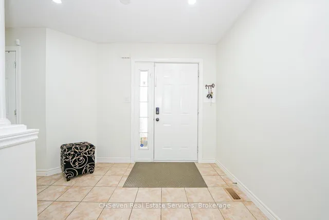 373 Thomas Slee Dr, Kitchener 3