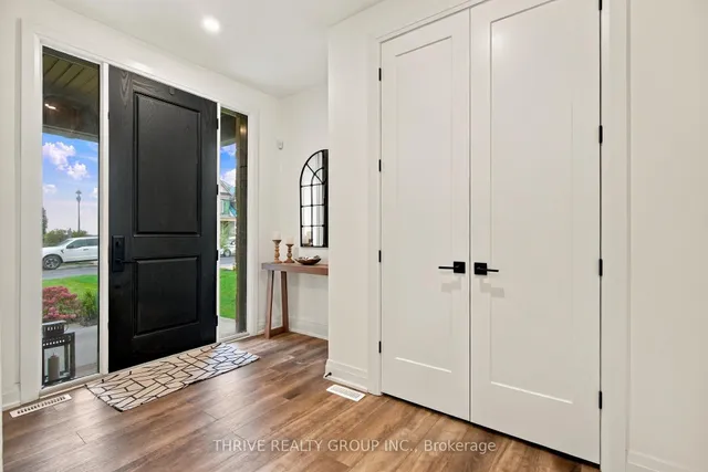 1635 Upper West Ave, London South 3