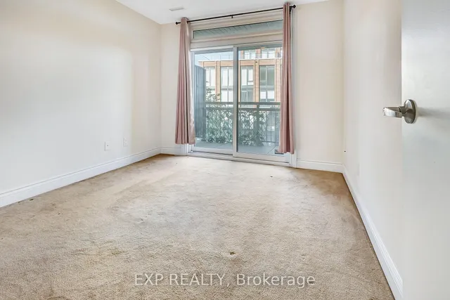323 Winona Ave #10, Ottawa 3